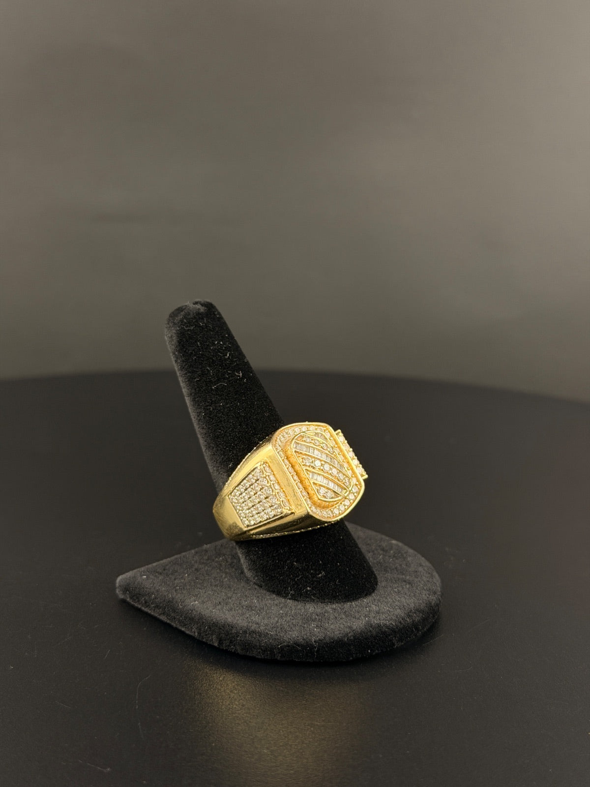 14K Gold Diamond Signet Ring – 14.2g, Size 10 | DD Pawn Loans
