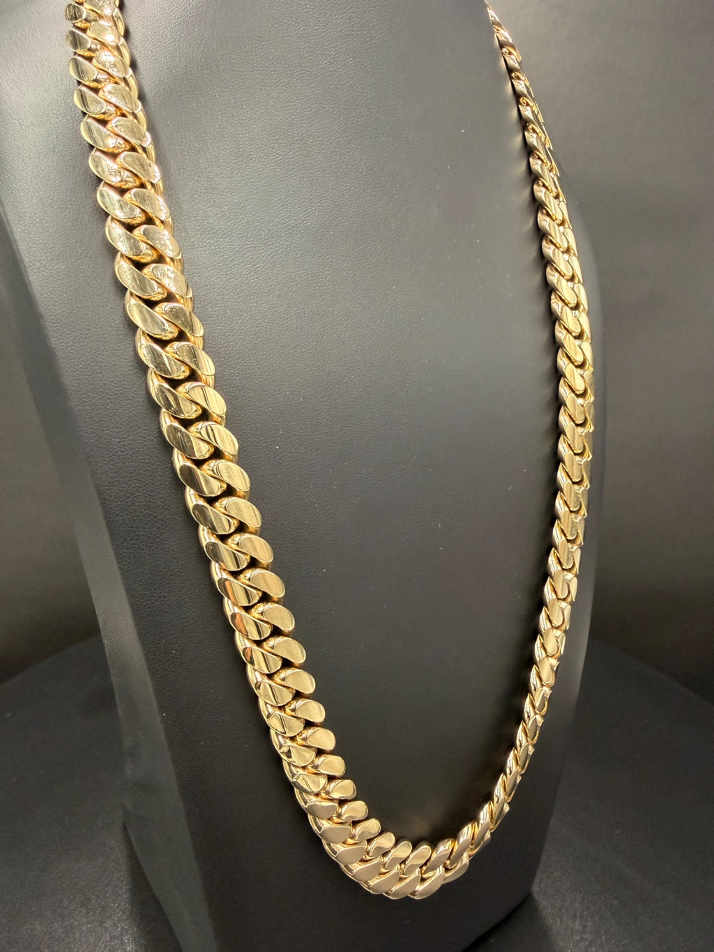 10K Miami Cuban Chain – 240.6g, 25" 12mm | DD Pawn Loans