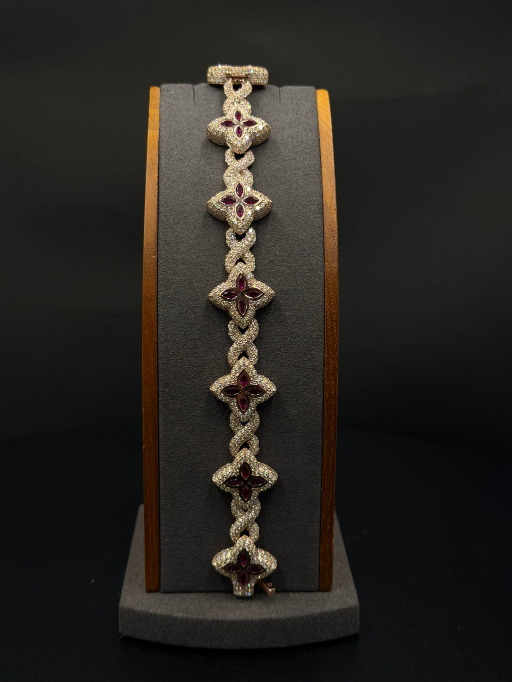 10K Rose Gold Flower Link Bracelet | DD Pawn Loans