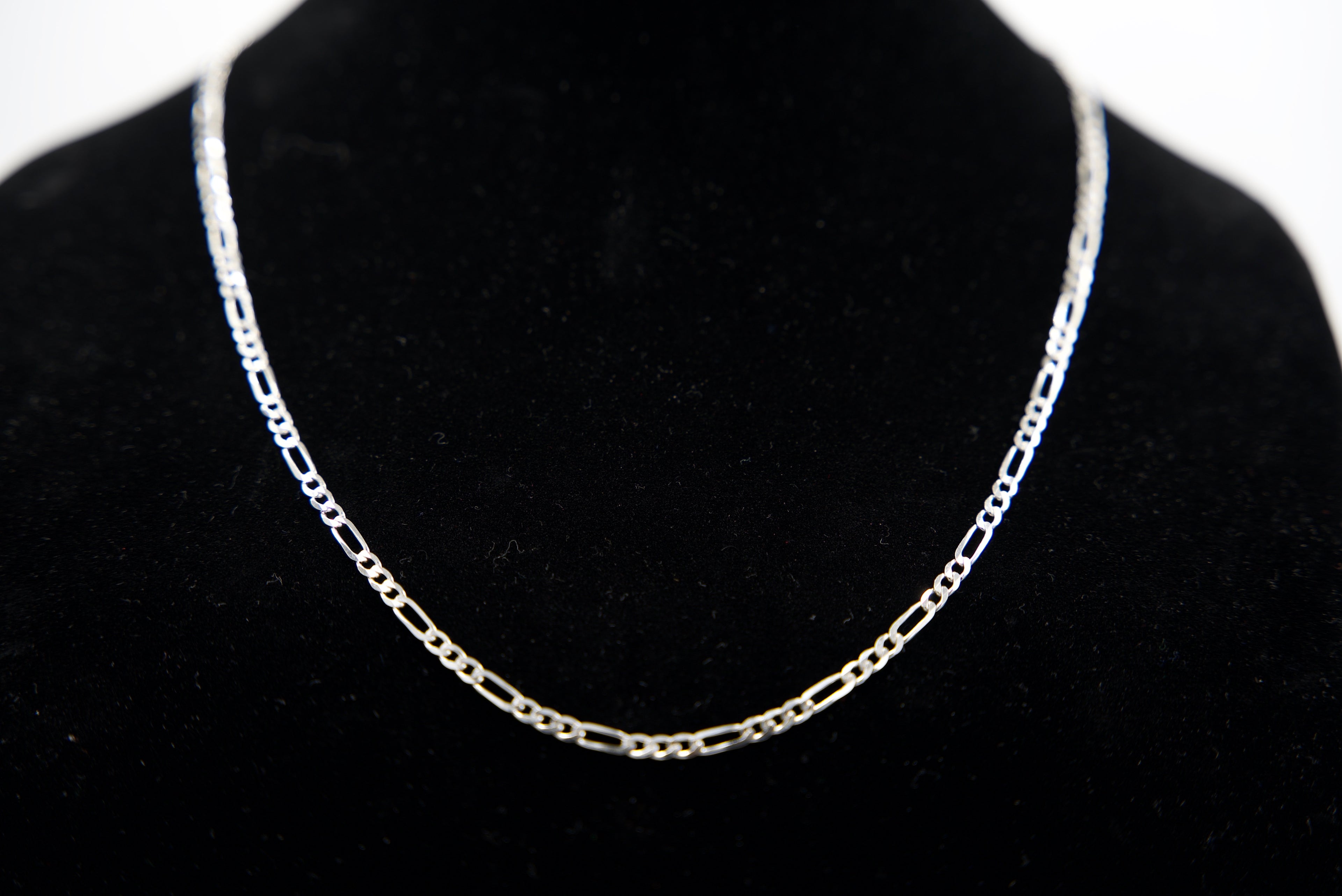 14K White Gold Figaro Chain – 15g, 26” | DD Pawn Loans