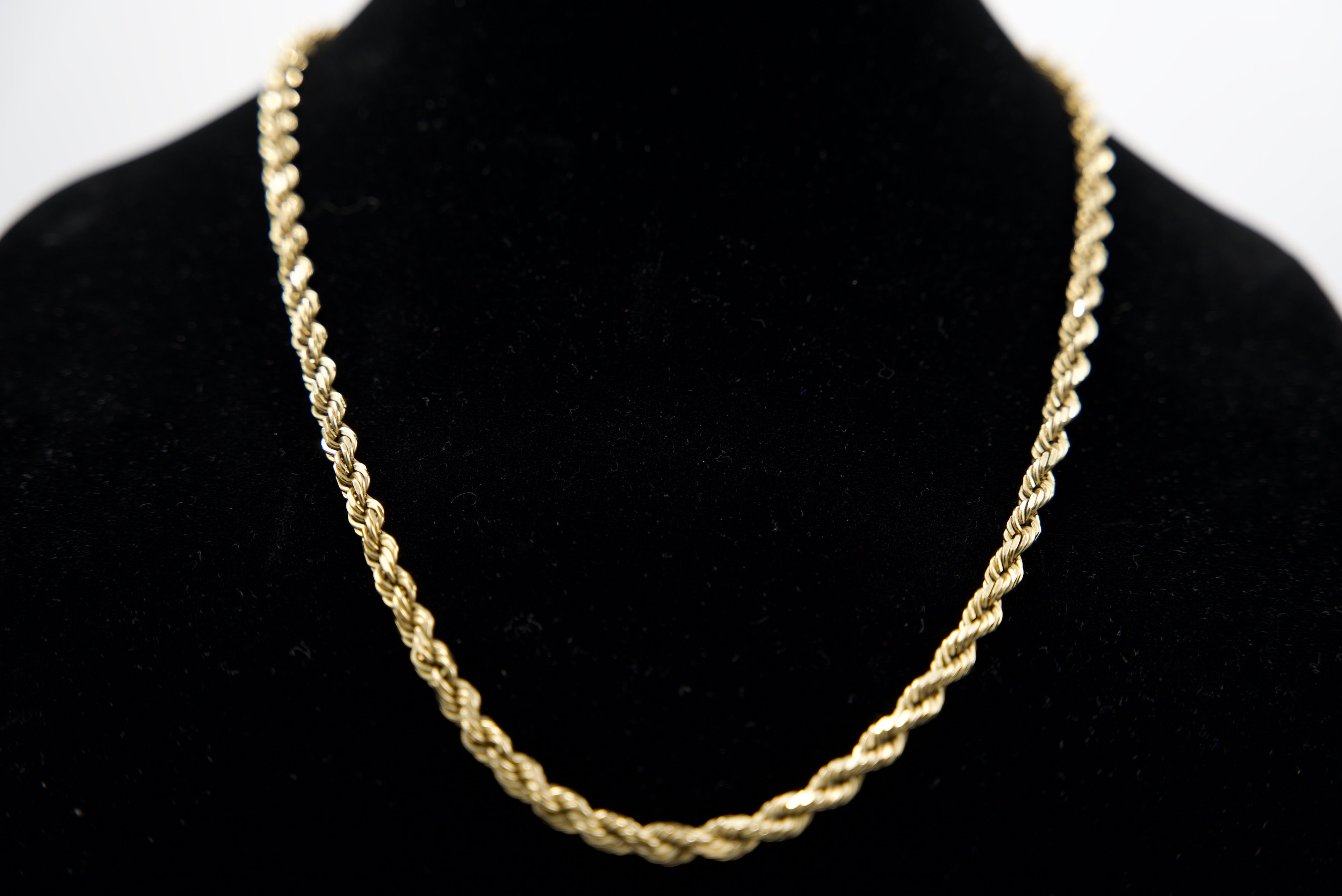 10K Gold Rope Chain – 61g, 25” 5.25mm | DD Pawn Loans