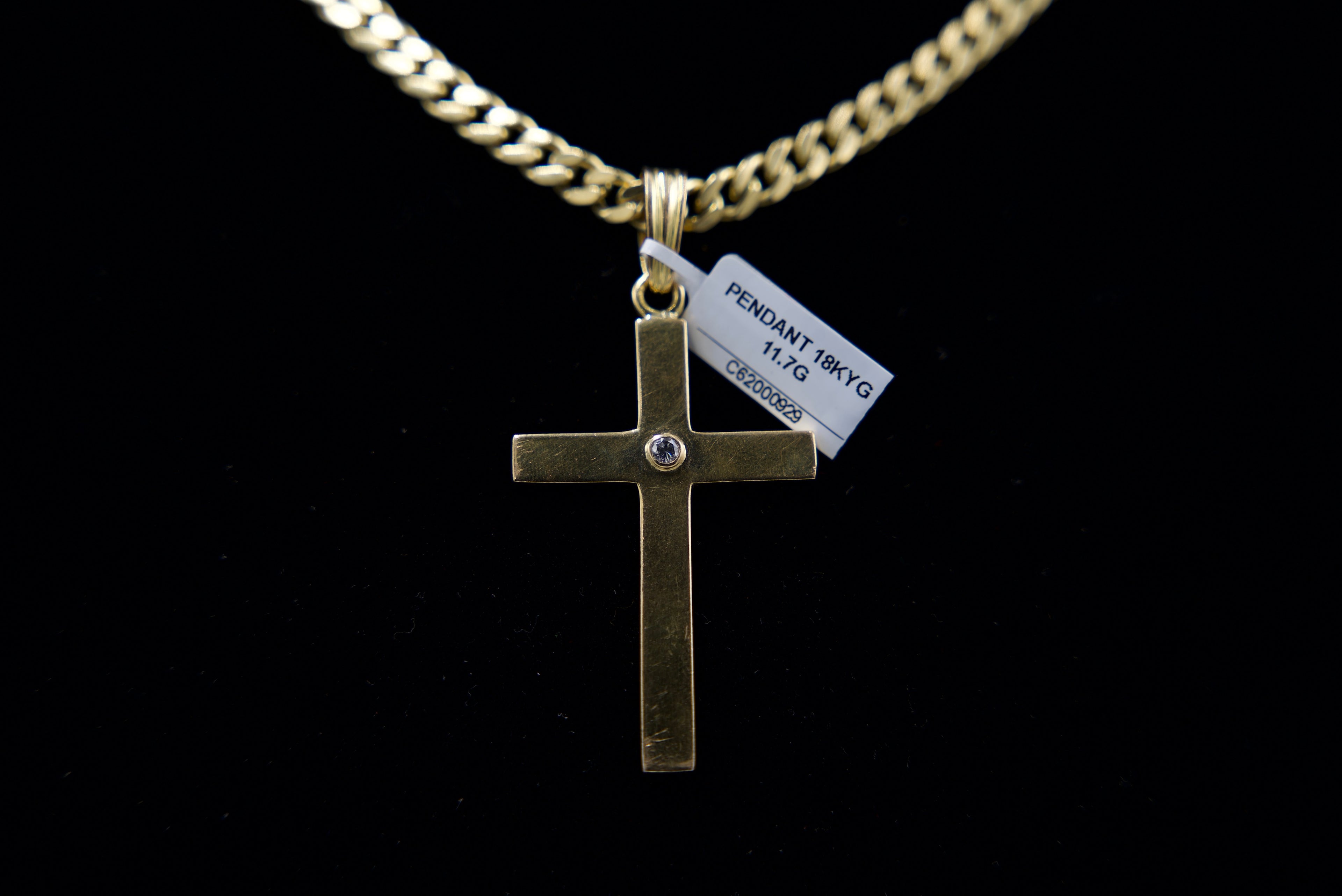 18K Gold Cross Pendant – 11.7g | DD Pawn Loans
