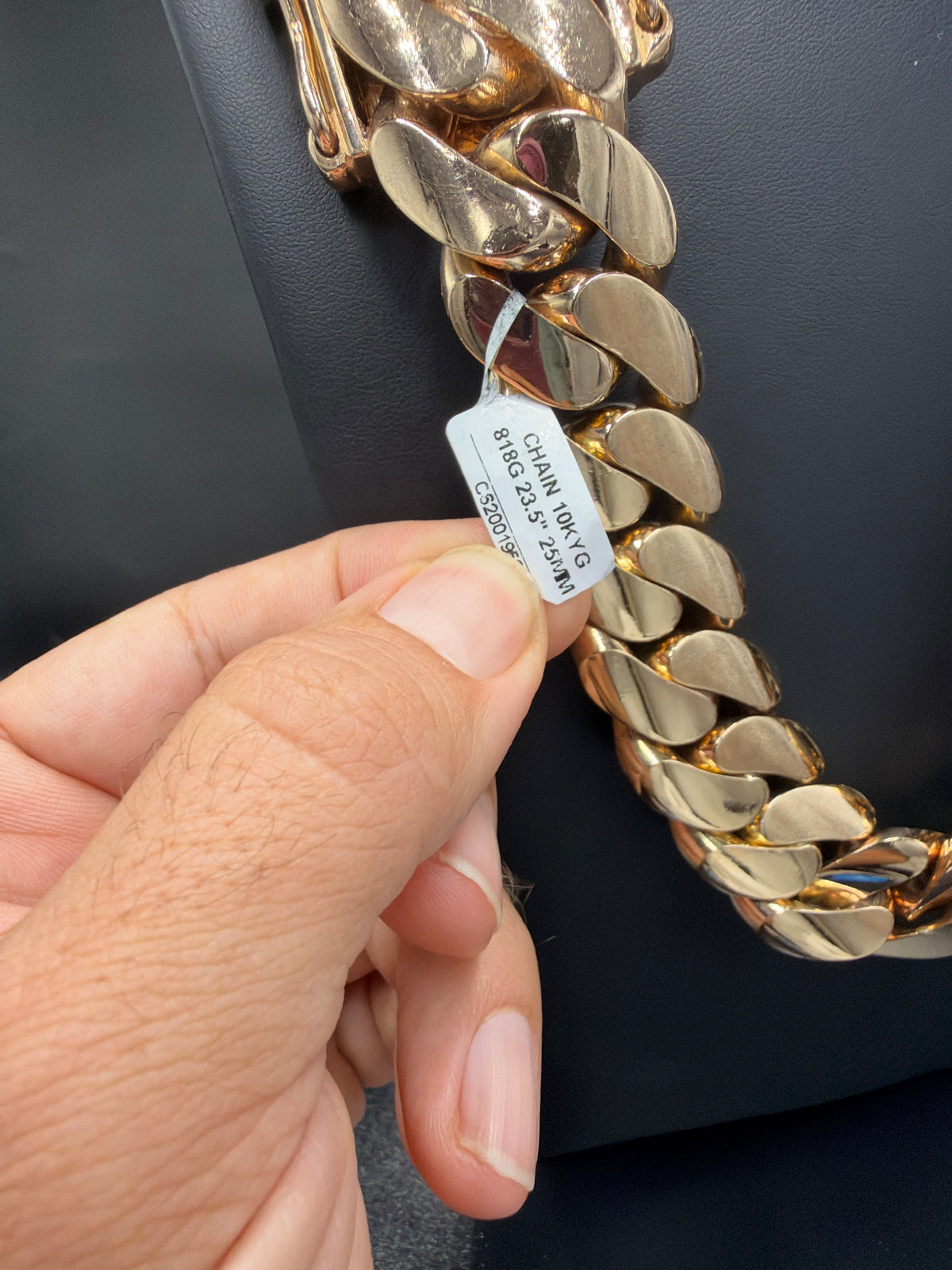 10K Gold Massive Cuban Link Chain – 817.3 Grams | 25mm | 23.5 Inches
