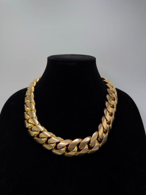 Kilo Gold Cuban Link Chain – 1,017g 10K 22mm | DD Pawn Loans