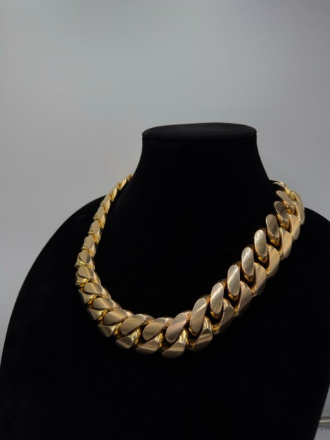 Kilo Gold Cuban Link Chain – 1,017g 10K 22mm | DD Pawn Loans