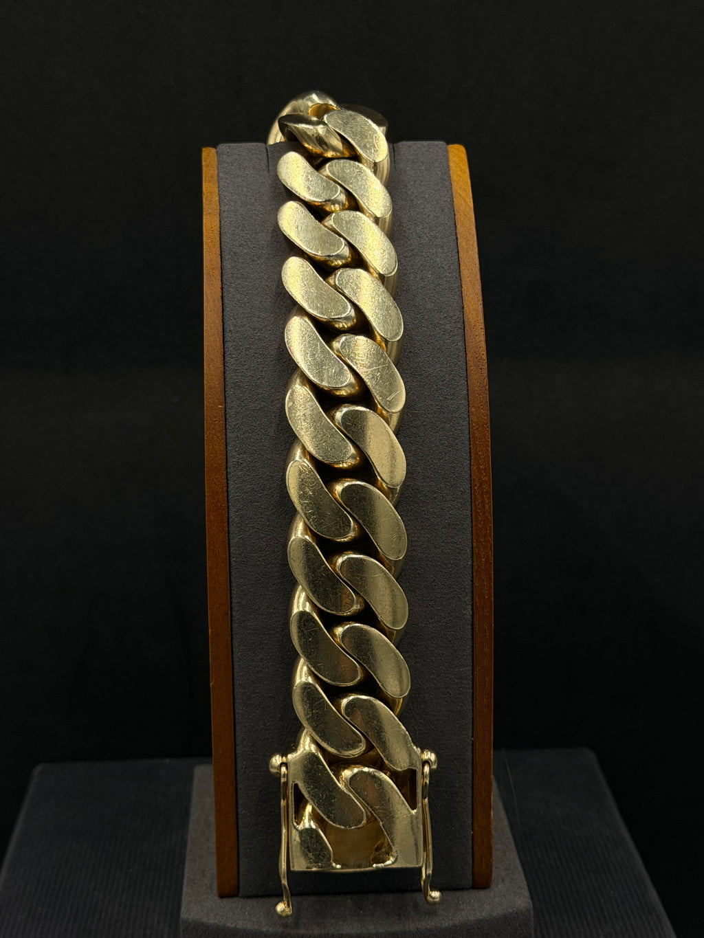 Massive 316g 10K Gold Cuban Bracelet – 24mm | DD Pawn Loans