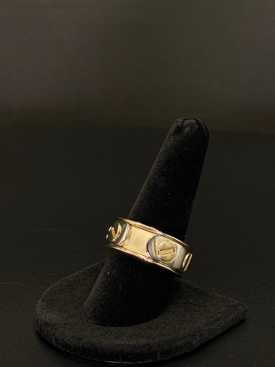14K Love Style Ring – 16.3g, Sz 9.5 | DD Pawn Loans