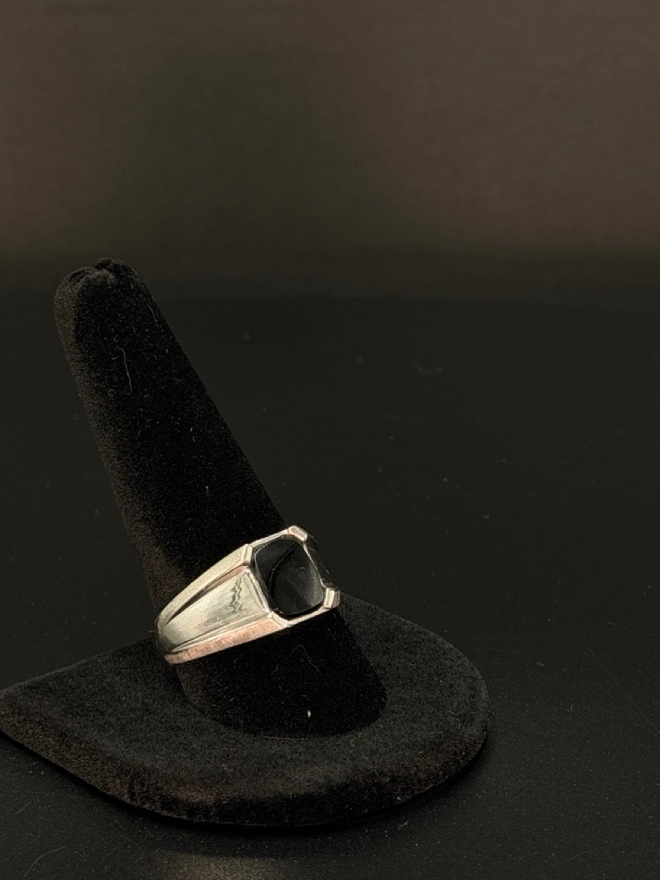 10K White Gold Black Onyx Ring – Sz 11 | DD Pawn Loans