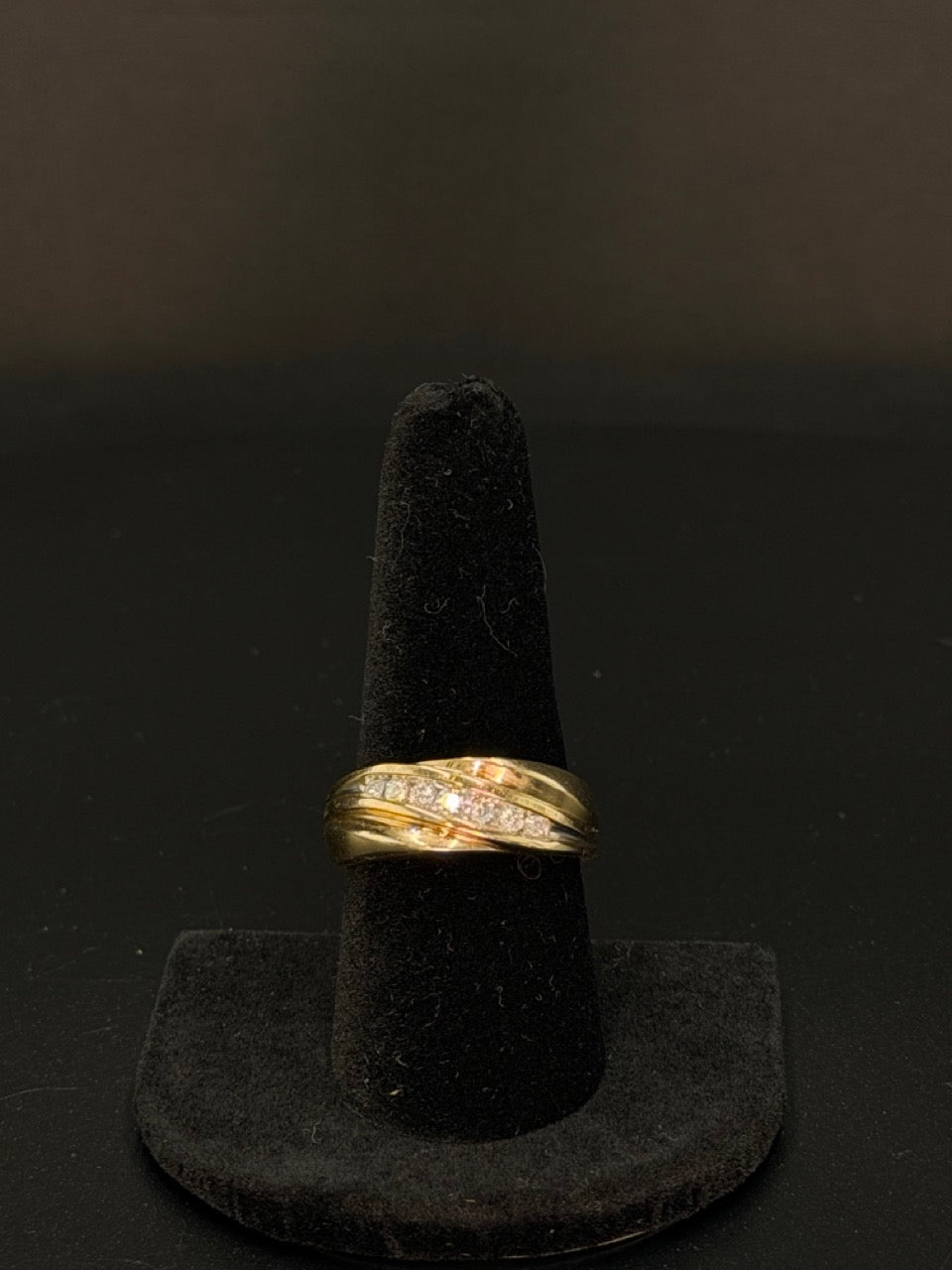 10K Gold Diamond Ring – Size 9, 4.8g | DD Pawn Loans