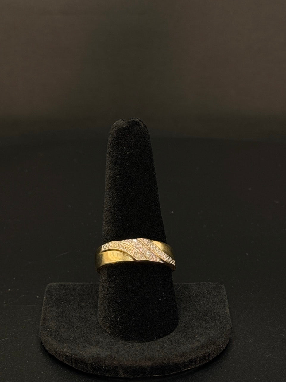 10K Diamond Ring – Size 9.5, 3.8g | DD Pawn Loans