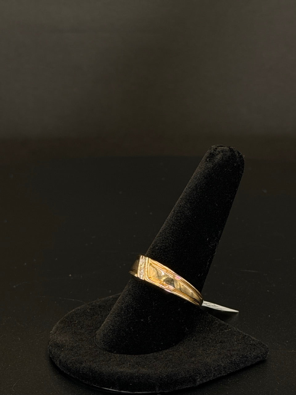 10K Diamond Ring – Size 10, 2.9g | DD Pawn Loans