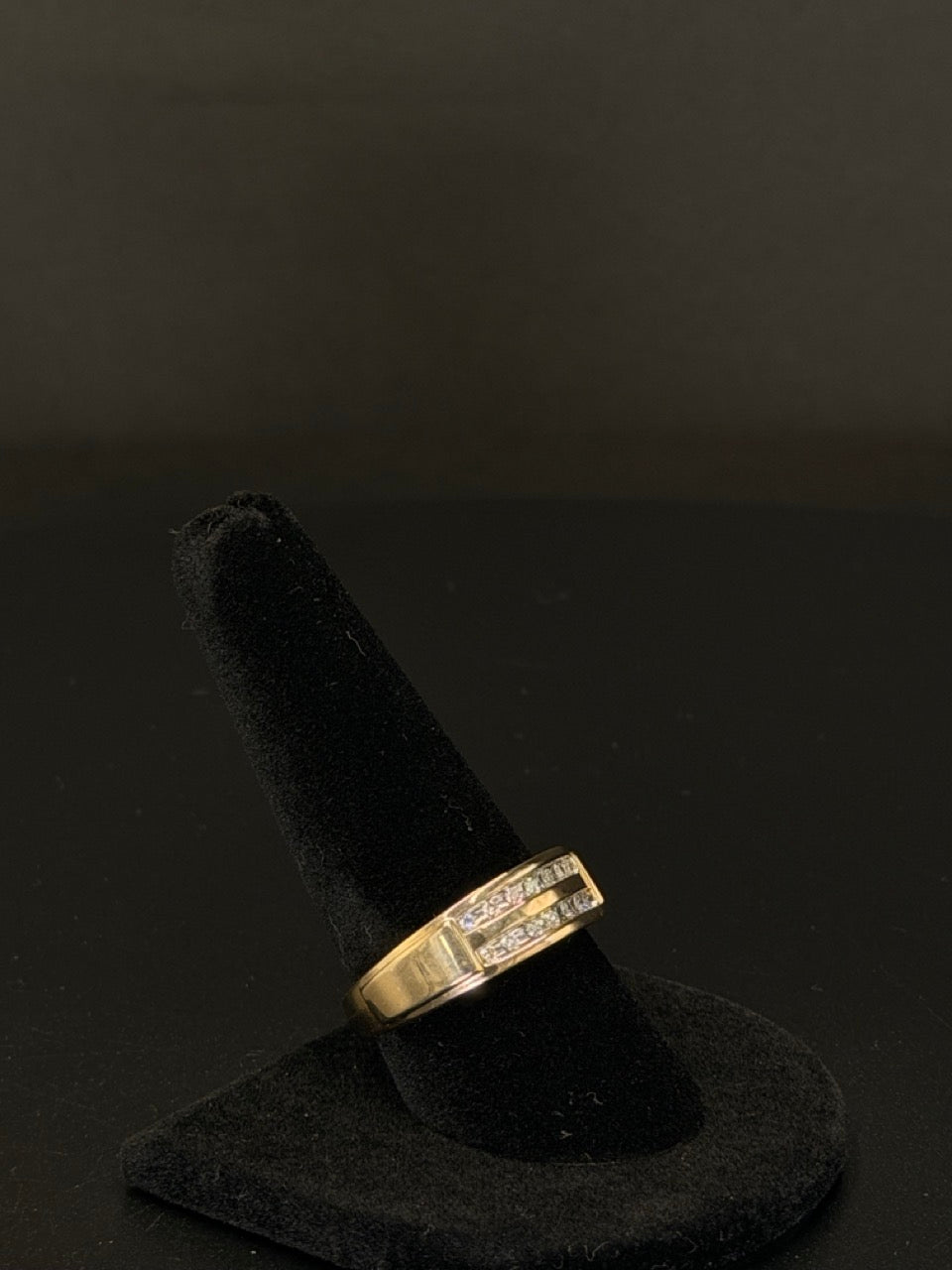 10K Gold Diamond Ring – Size 10, 5.7g | DD Pawn Loans