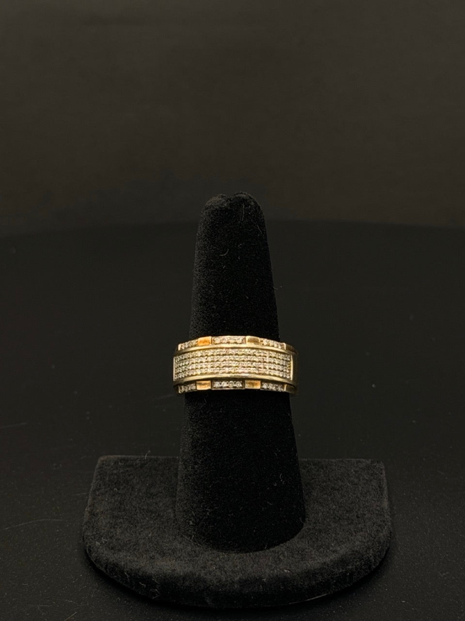 10K Diamond Ring – Size 8, 6.8g | DD Pawn Loans