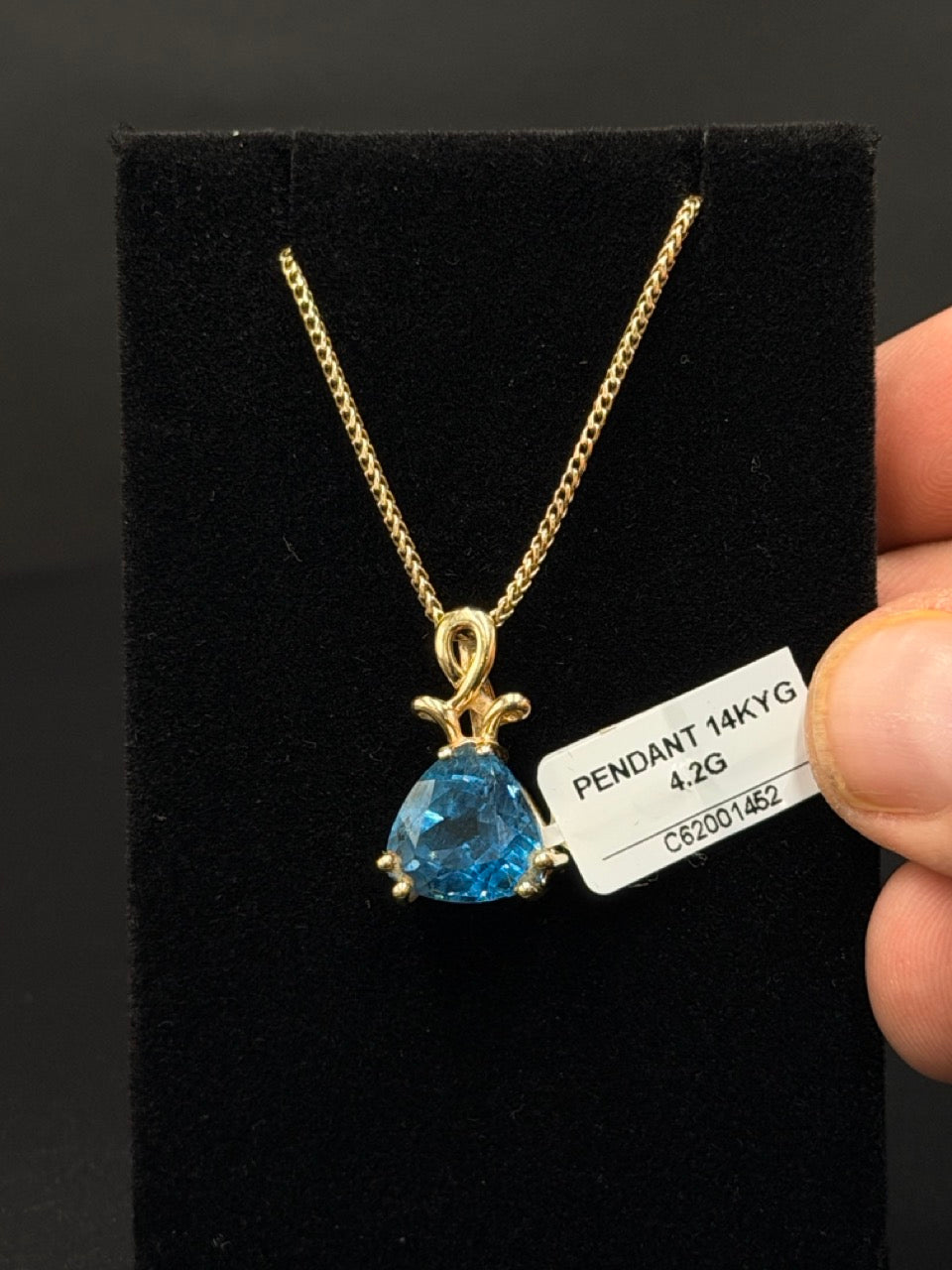 14K Gold Blue Topaz Pendant – 4.2g | DD Pawn Loans