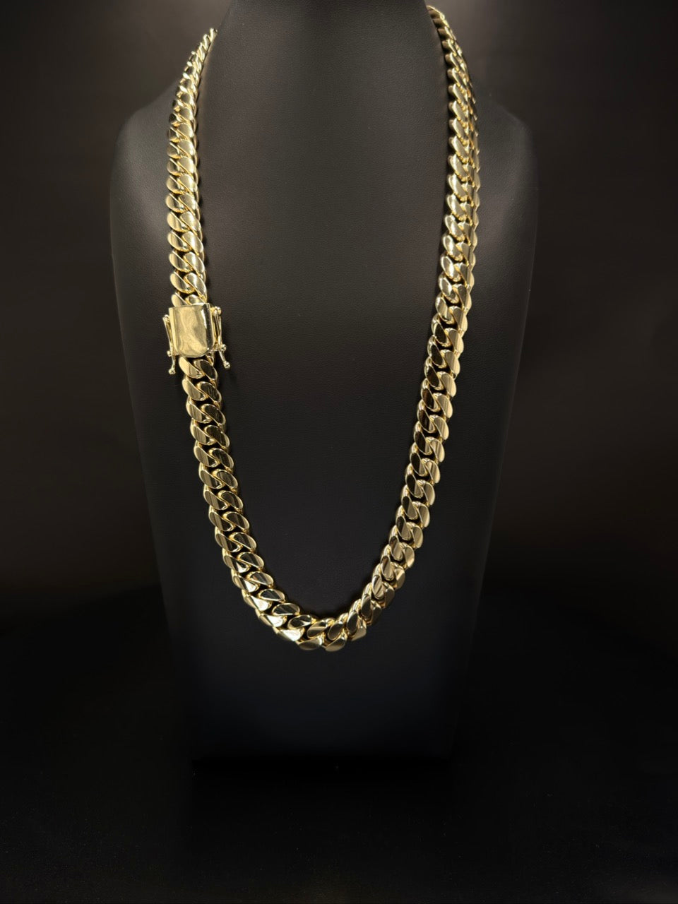 241g 10K Cuban Link Chain – 25.5” | DD Pawn Loans
