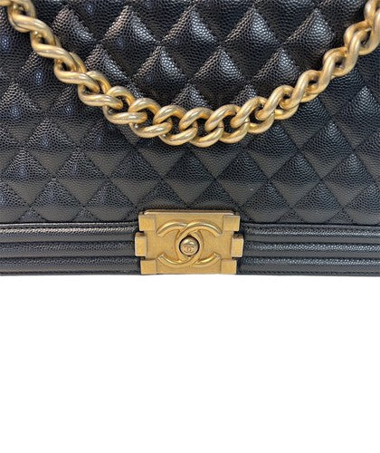 Chanel Larger Boy Flap Calfskin Quilted Leather Shoulder Bag Black – photo 4