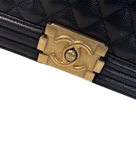 Chanel Larger Boy Flap Calfskin Quilted Leather Shoulder Bag Black – photo 5