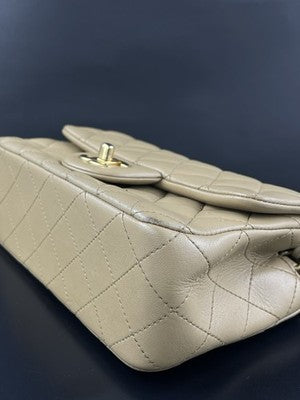 Chanel Mini Flap Bag Beige with Gold Hardware – photo 11