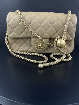 Chanel Mini Flap Bag Beige with Gold Hardware – photo 4