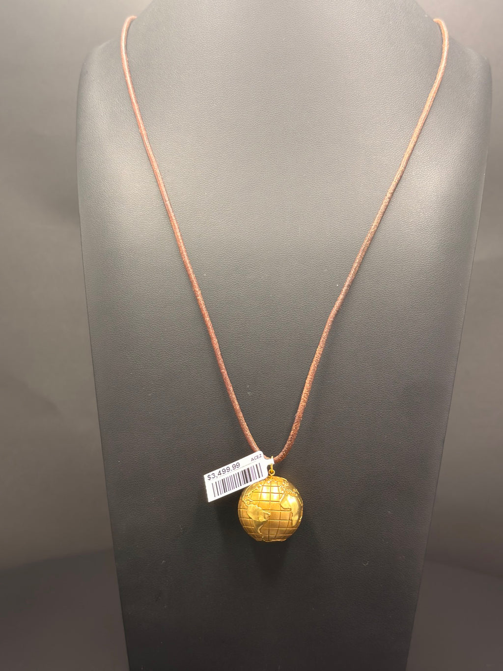 18K Gold World Globe Pendant – 15.9g | DD Pawn Loans