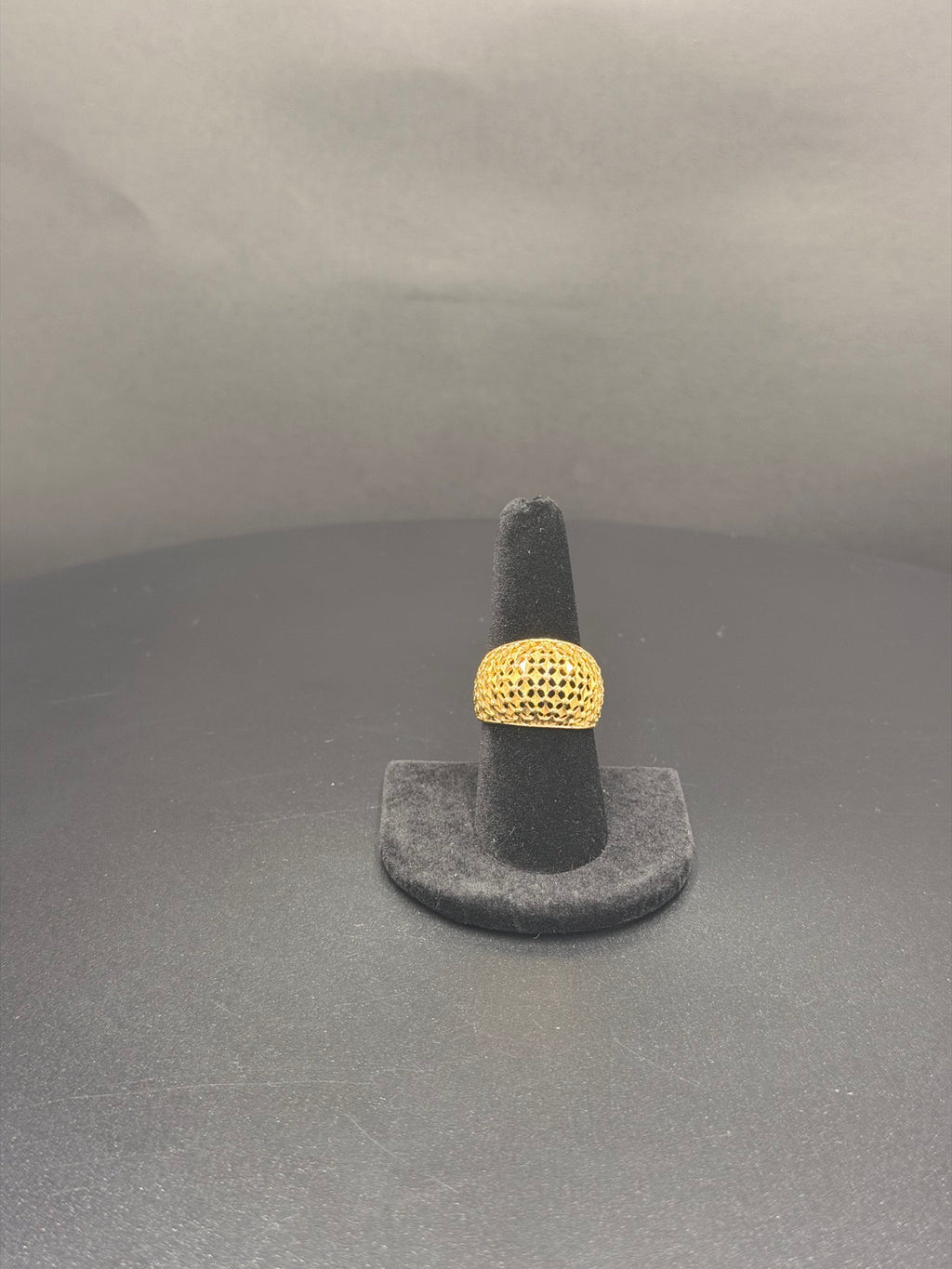 10K Gold Honeycomb Dome Ring – 4.7g, Size 8 | DD Pawn Loans