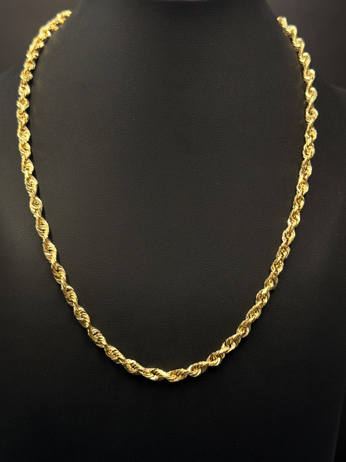 10K Gold Rope Chain Necklace 18 in 4mm