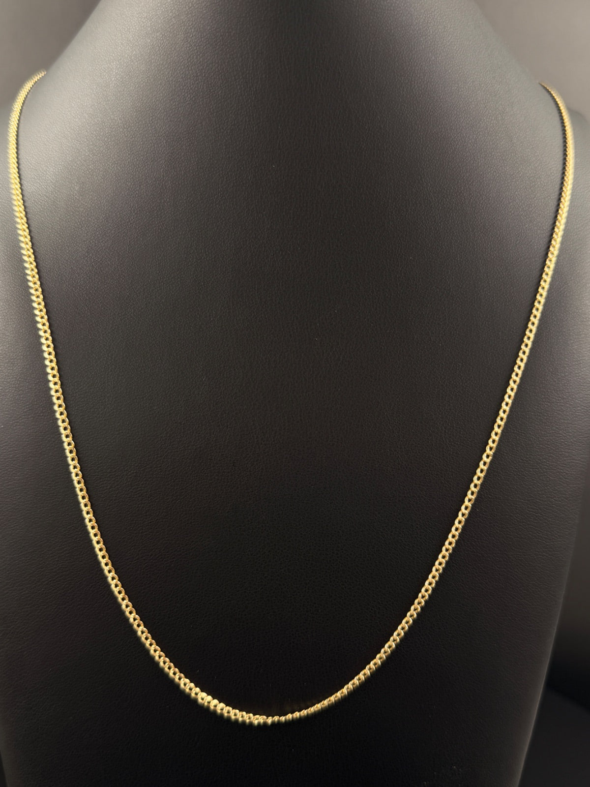 10K Gold Curb Chain Necklace 23 in