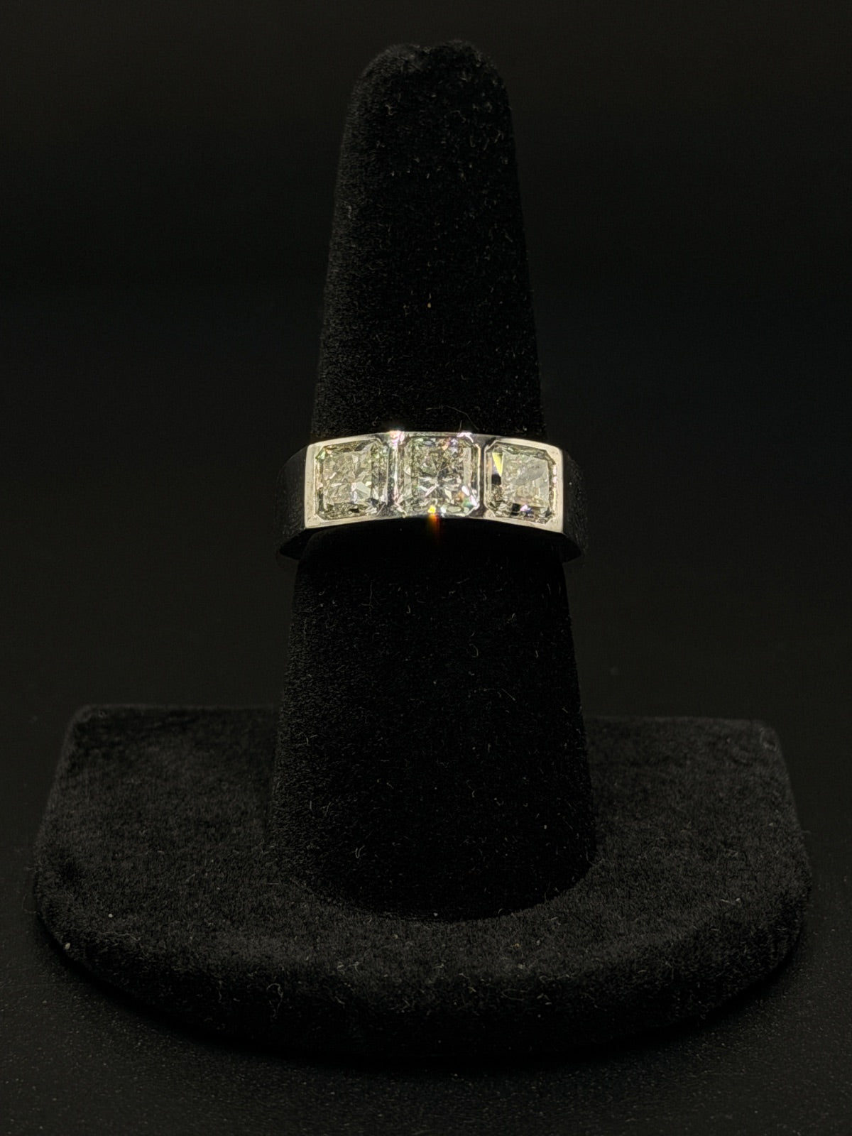 18K White Gold Diamond Ring Size 8 GIA