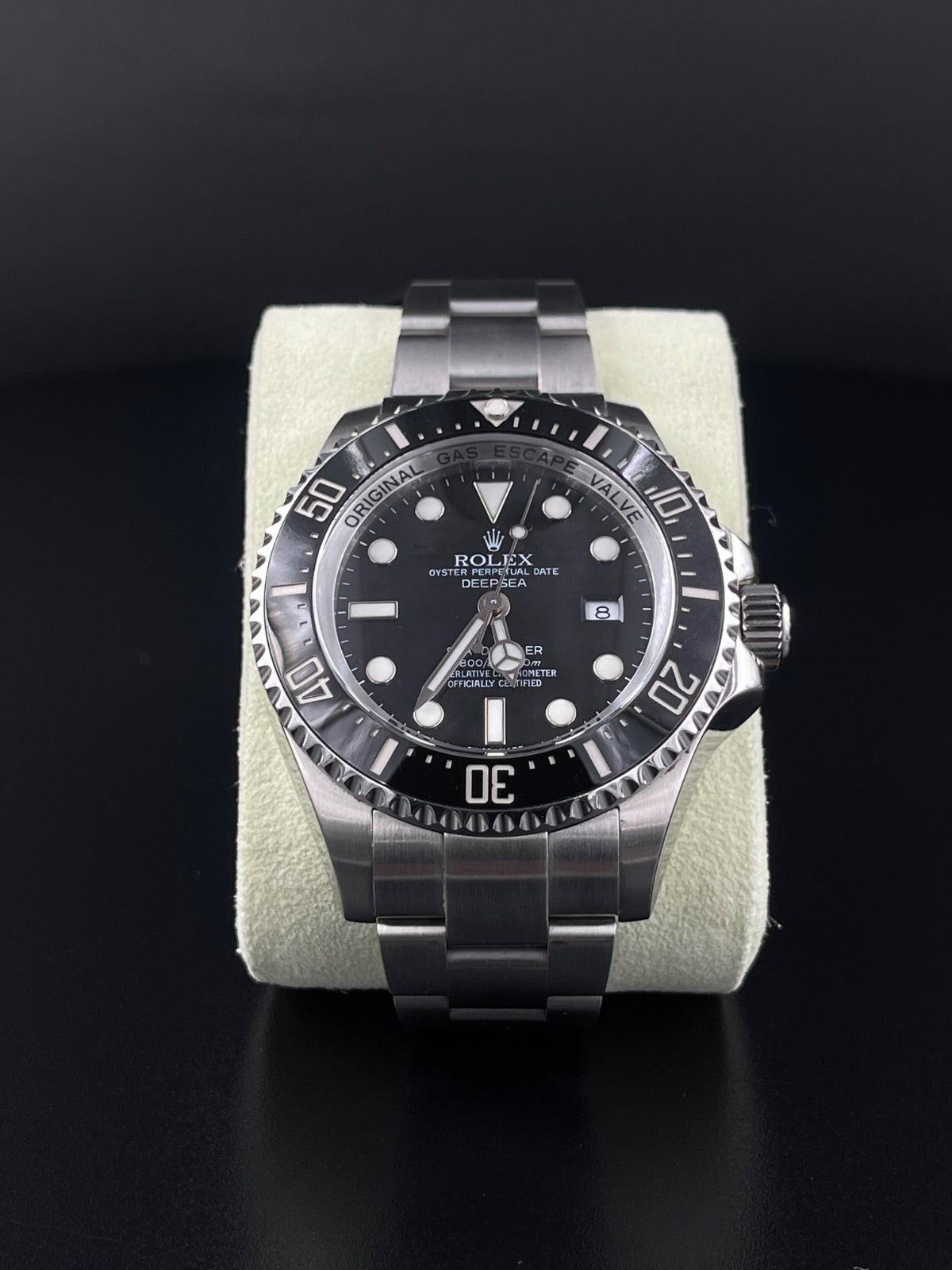 Rolex Sea-Dweller Deepsea 116660 40mm Watch