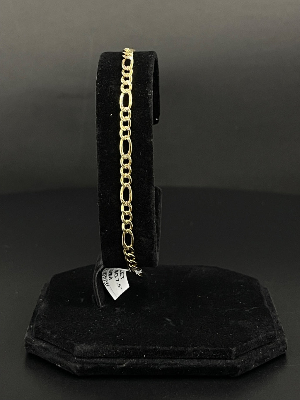 10K Gold Figaro Bracelet 
3.5mm
7.5 in