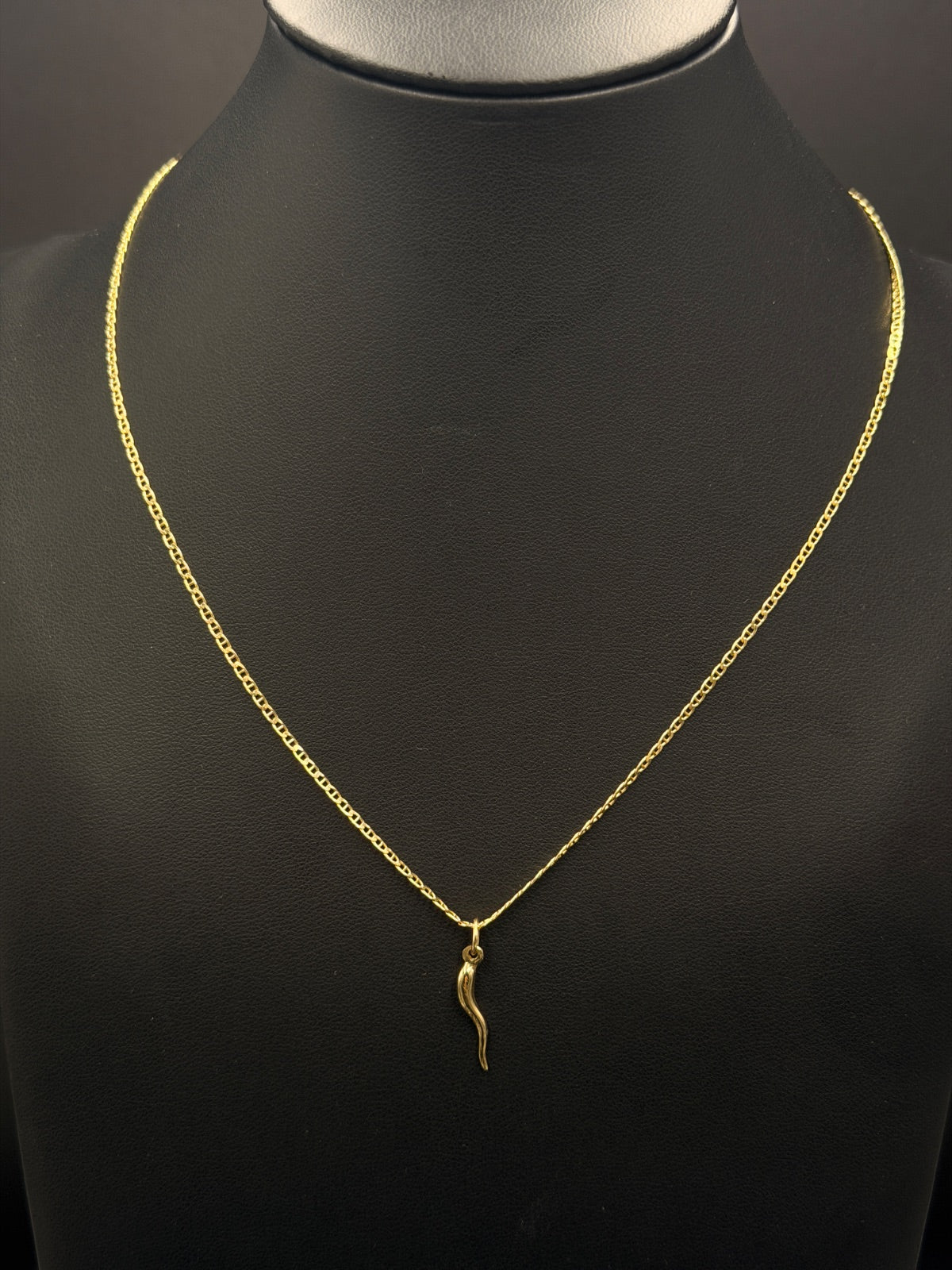 10K Gold Italian Horn Charm Chain – 2.2g | DD Pawn Loans