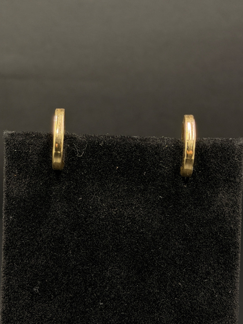 14K Gold Hoop Earrings – 1.6g | DD Pawn Loans