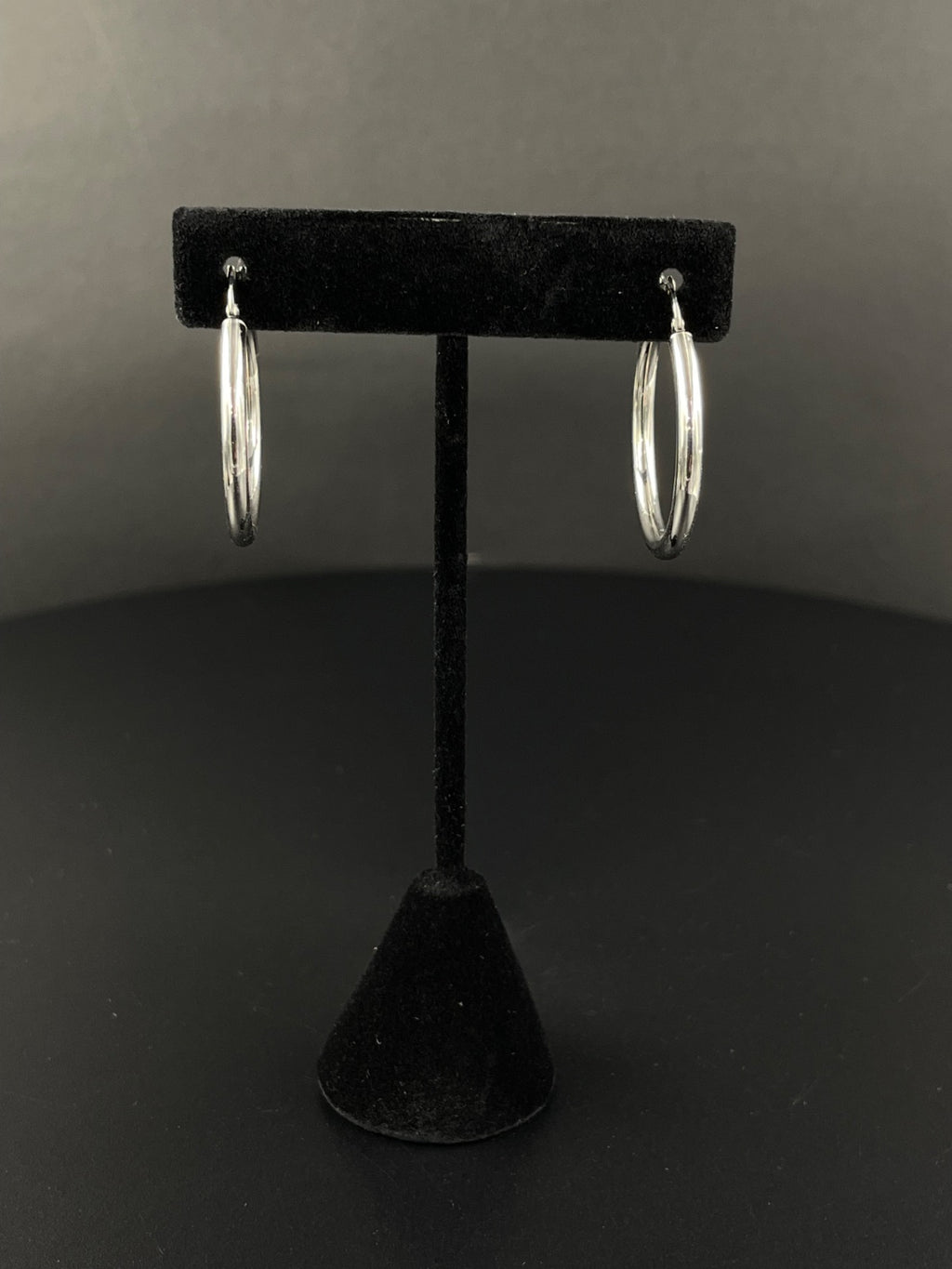 14K White Gold Hoop Earrings 30.78mm