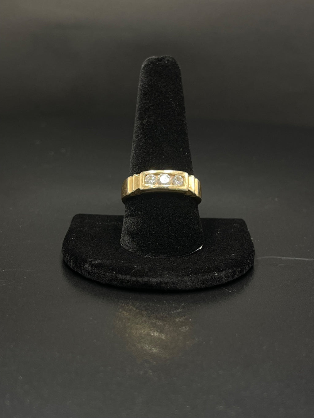 14K Gold Three-Diamond Ring Size 10 7.3g