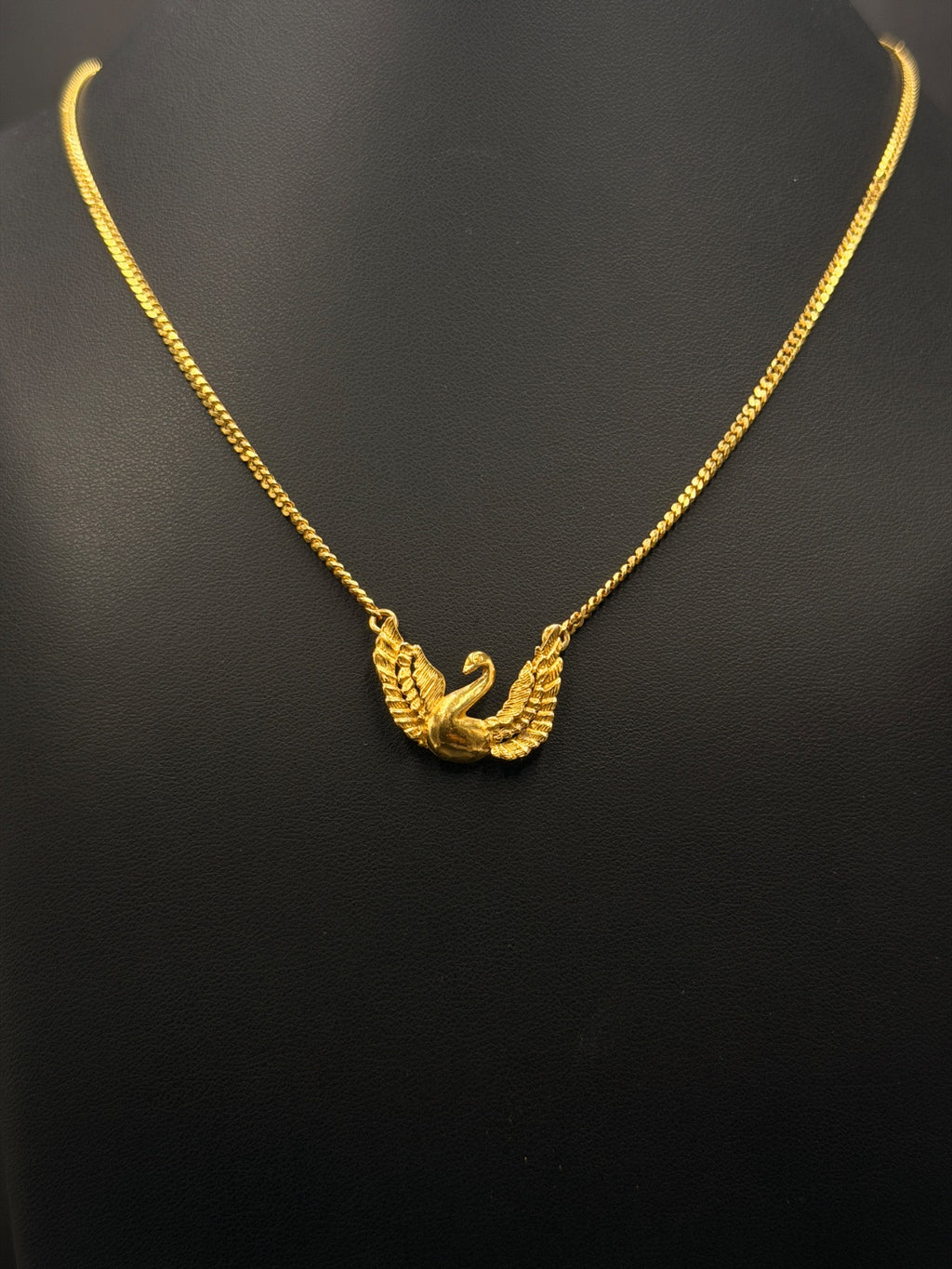 22K Gold Swan Chain Necklace – 12.3g, 19 in | DD Pawn Loans