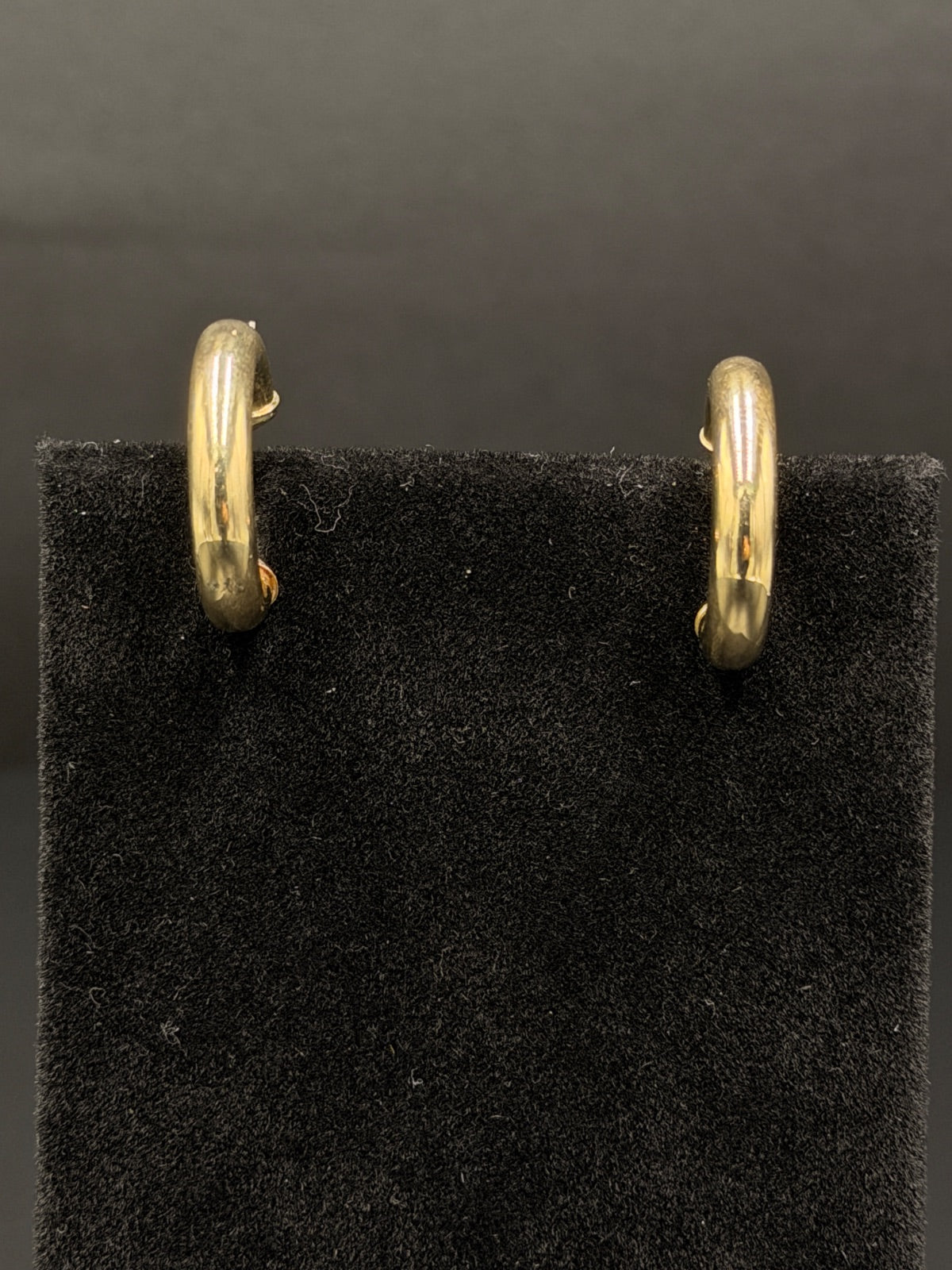 14K Gold Hoop Earrings – 2.8g | DD Pawn Loans