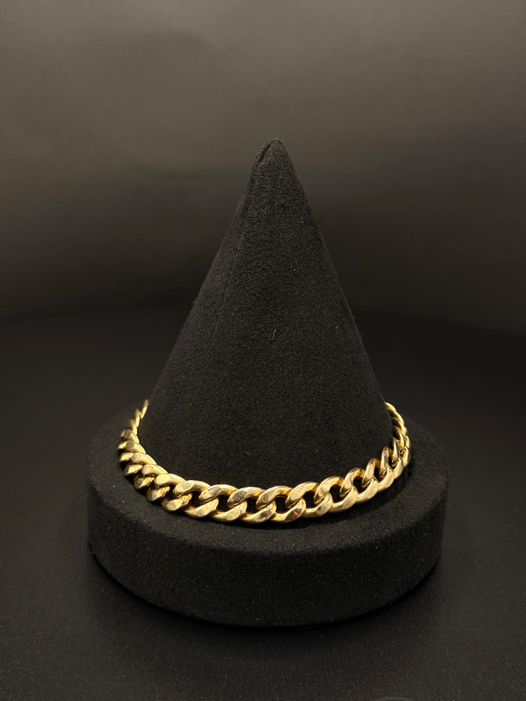 10K Yellow Gold Curb Link Bracelet 11.9 Grams — photo 1