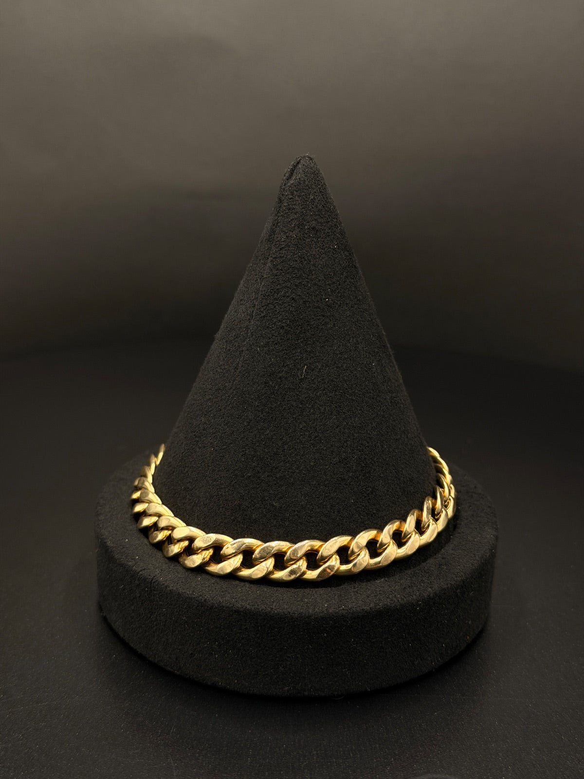 10K Yellow Gold Curb Link Bracelet 11.9 Grams — photo 1