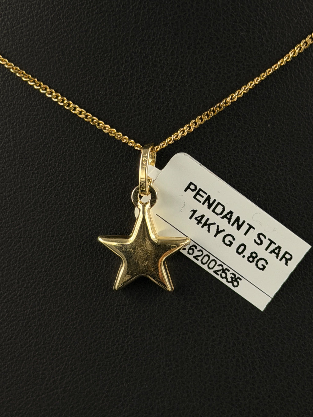 14K Gold Star Pendant .8g