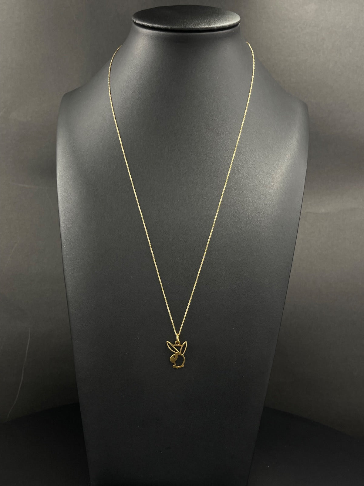10K Gold Necklace Pre-Owned for Sale