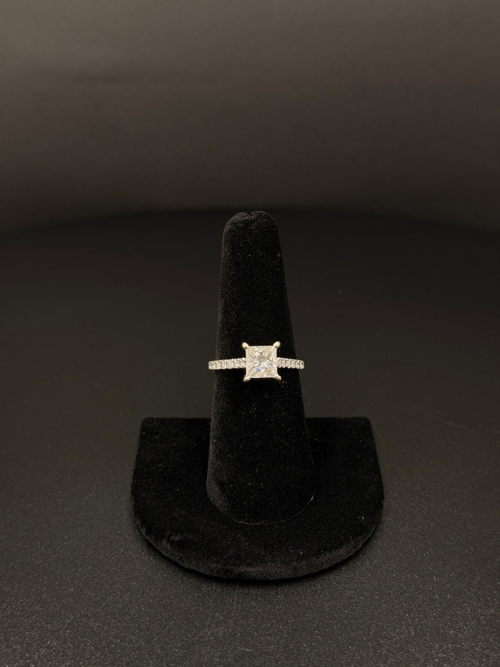 18K Gold Princess Diamond Engagement Ring for Sale