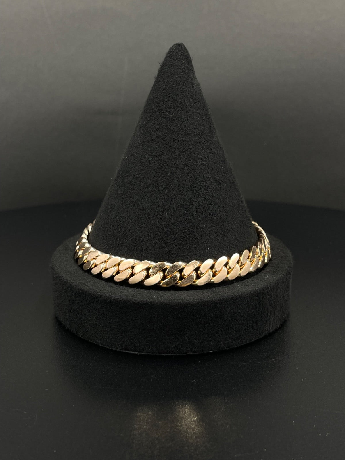10K Rose Gold Cuban Bracelet 
8.5mm
9 in