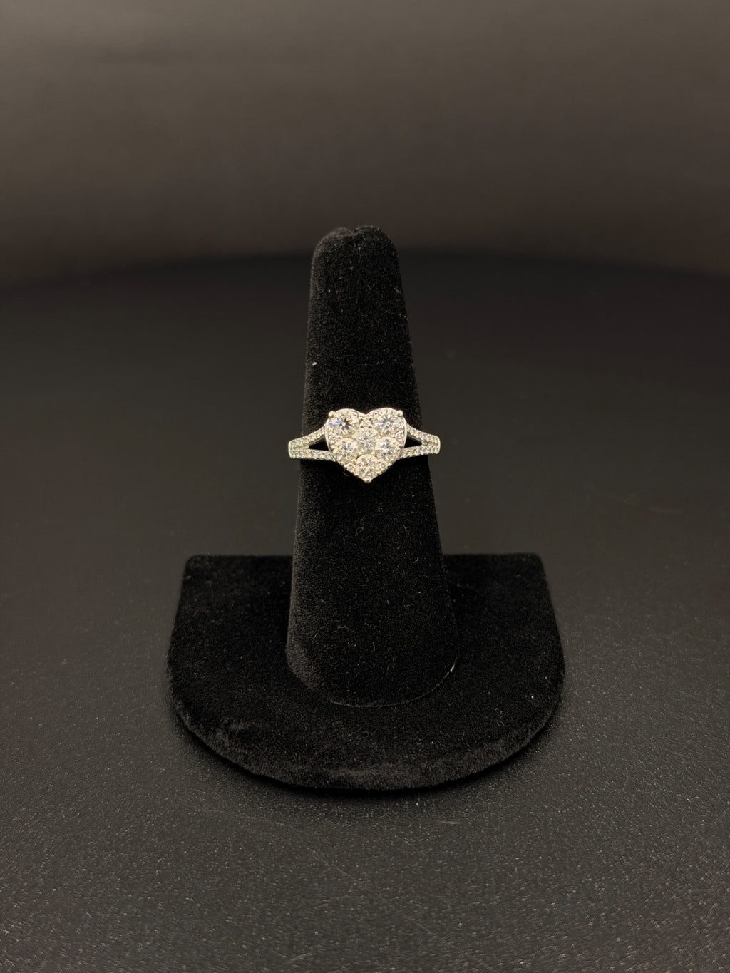 14K Gold Heart Diamond Ring Size 7 for Sale