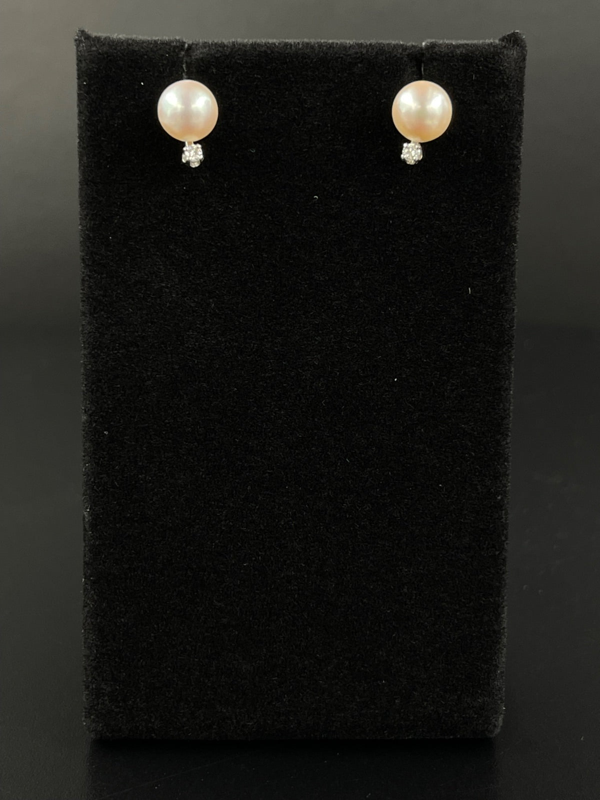 14K Gold Pearl Stud Earrings – 1.9g | DD Pawn Loans
