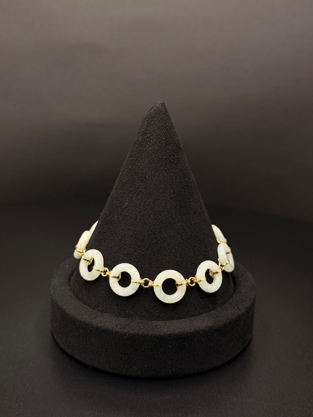 14K Gold Bracelet with Pale Green Stone Donut Links 3 Grams — photo 1