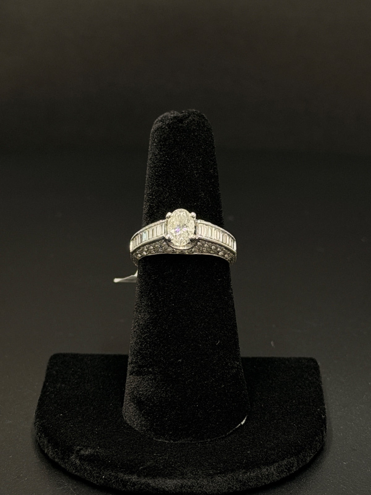 18K Gold Diamond Engagement Ring Size 6