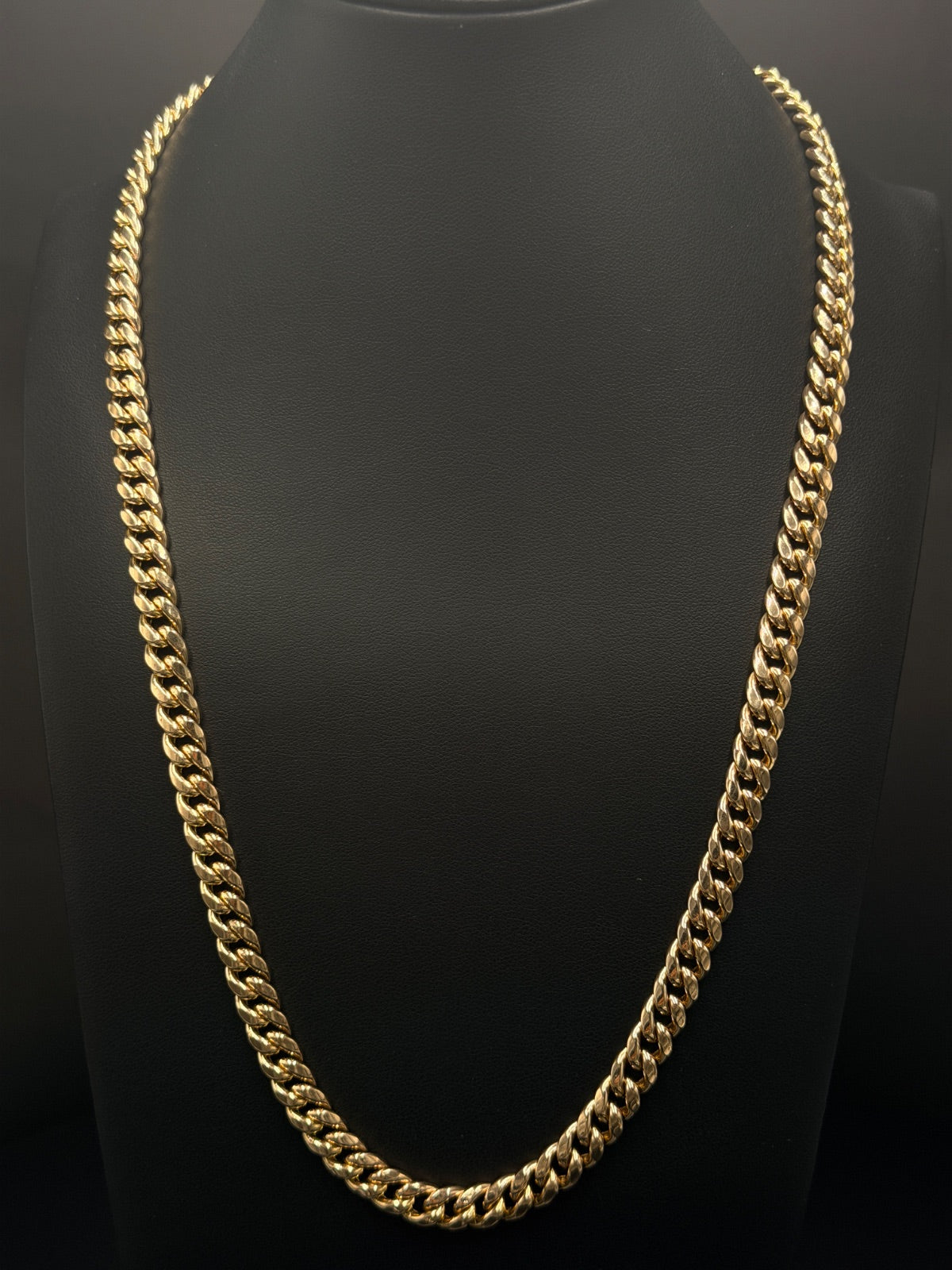 10K Gold Curb Chain Necklace 23 in 7.5mm
