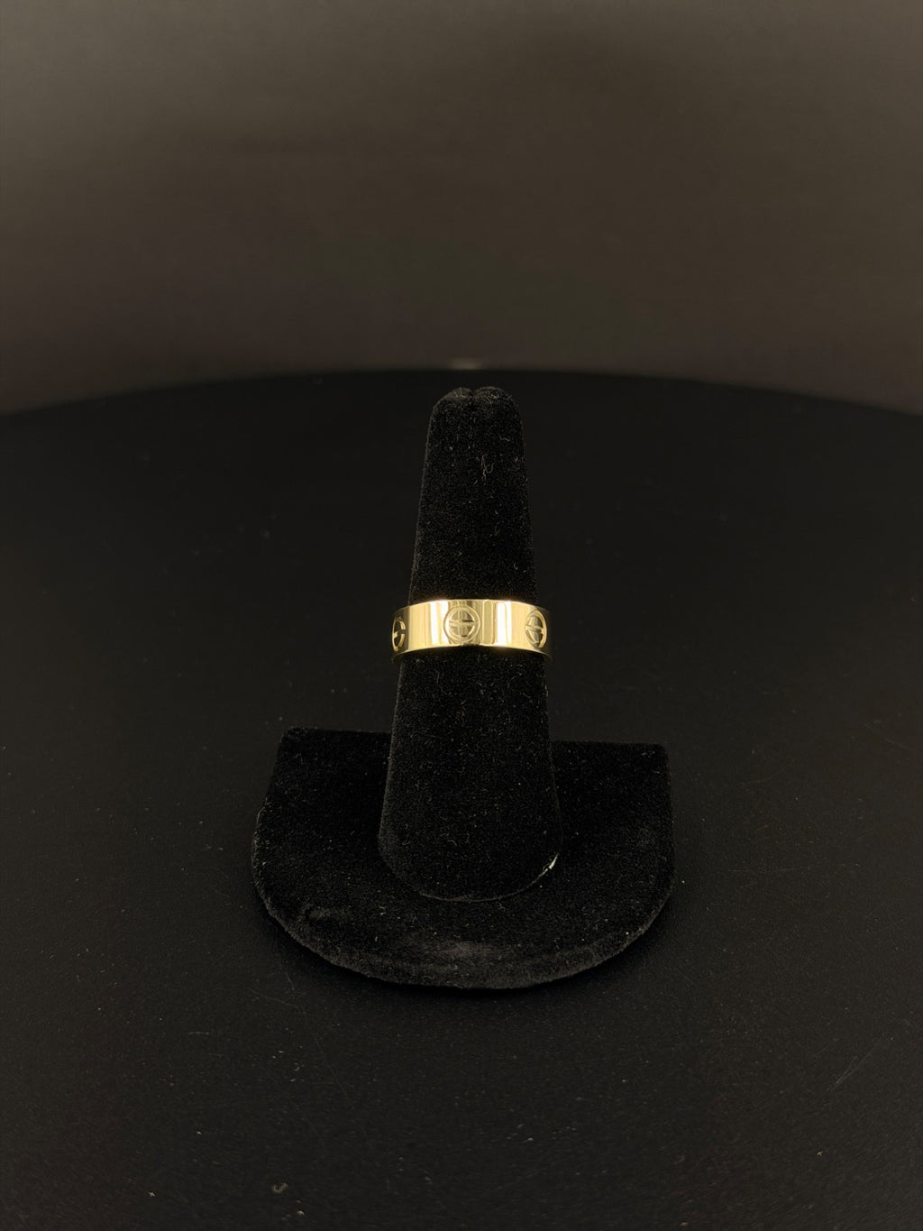 14K Gold Band Ring Size 8 Pre-Owned for Sale