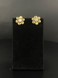 18K Gold Flower Stud Earrings Mother of Pearl 4.6g