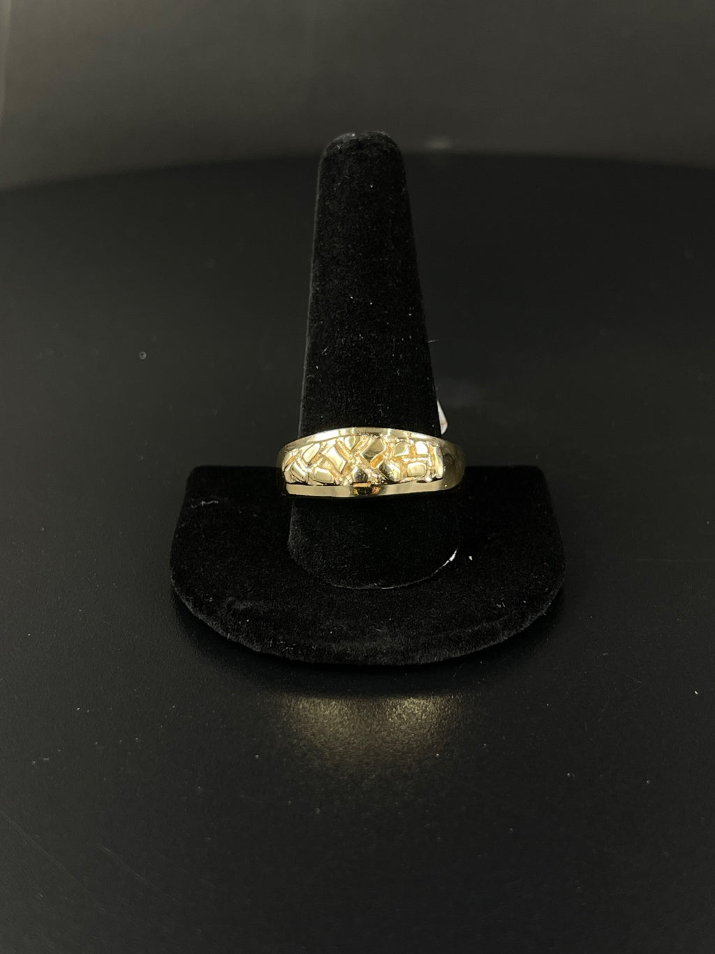 14K Gold Ring 
Size: 12